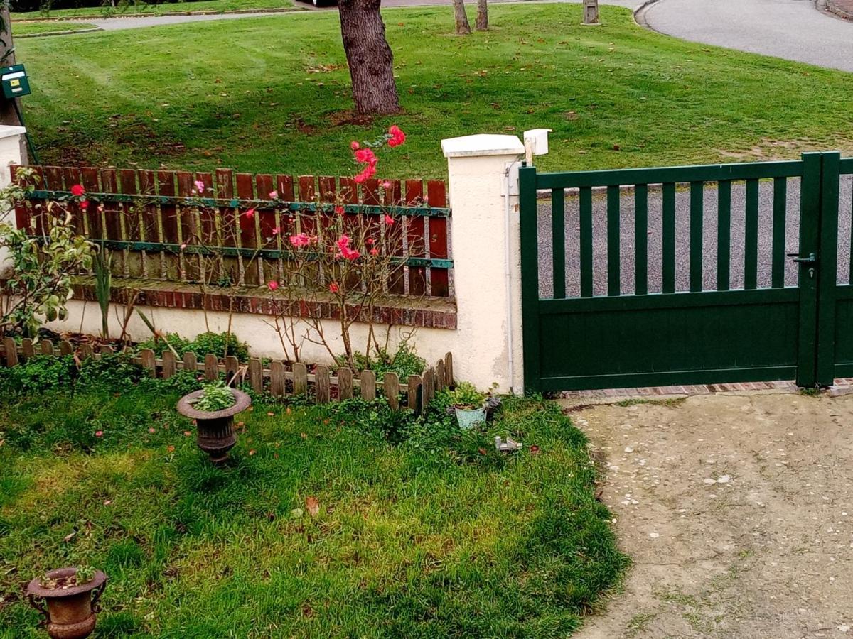 Au Calme Bed & Breakfast Verneuil d'Avre et d'Iton Exterior photo